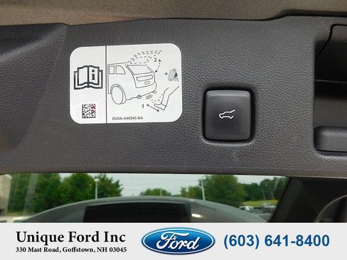 Used 2020 Ford Escape Titanium AWD/4WD image 29