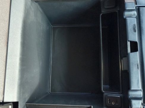 Used 2016 Chevrolet Silverado 2500 High Country image 24