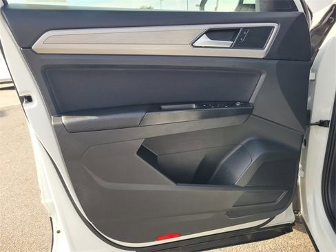 Used 2018 Volkswagen Atlas S image 18