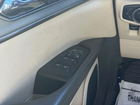 Used 2020 Lincoln Nautilus Reserve w/ Equipment Group 201A image 13