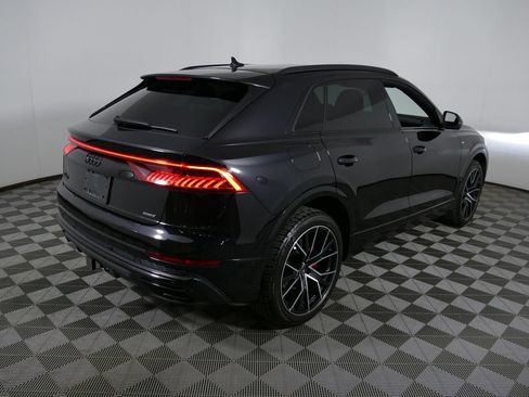 Used 2021 Audi Q8 Premium Plus w/ Premium Plus Package AWD/4WD image 3