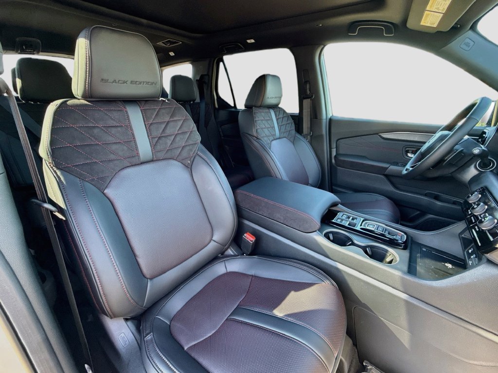 New 2026 Honda Pilot Black Edition image 37