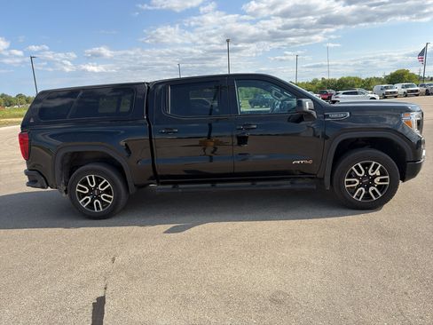 Used 2021 GMC Sierra 1500 AT4 AWD/4WD image 2