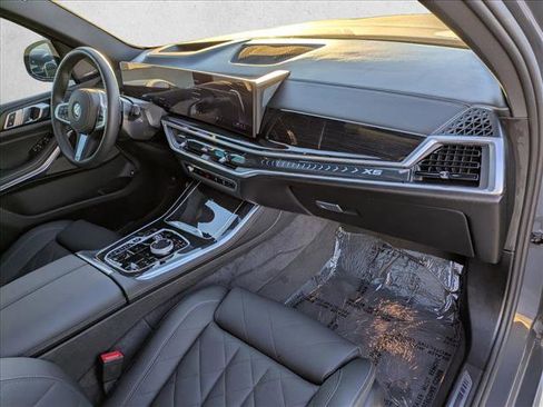 Used 2026 BMW X5 xDrive50e w/ Executive Package image 22