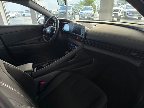New 2026 Hyundai Elantra SEL Sport image 34