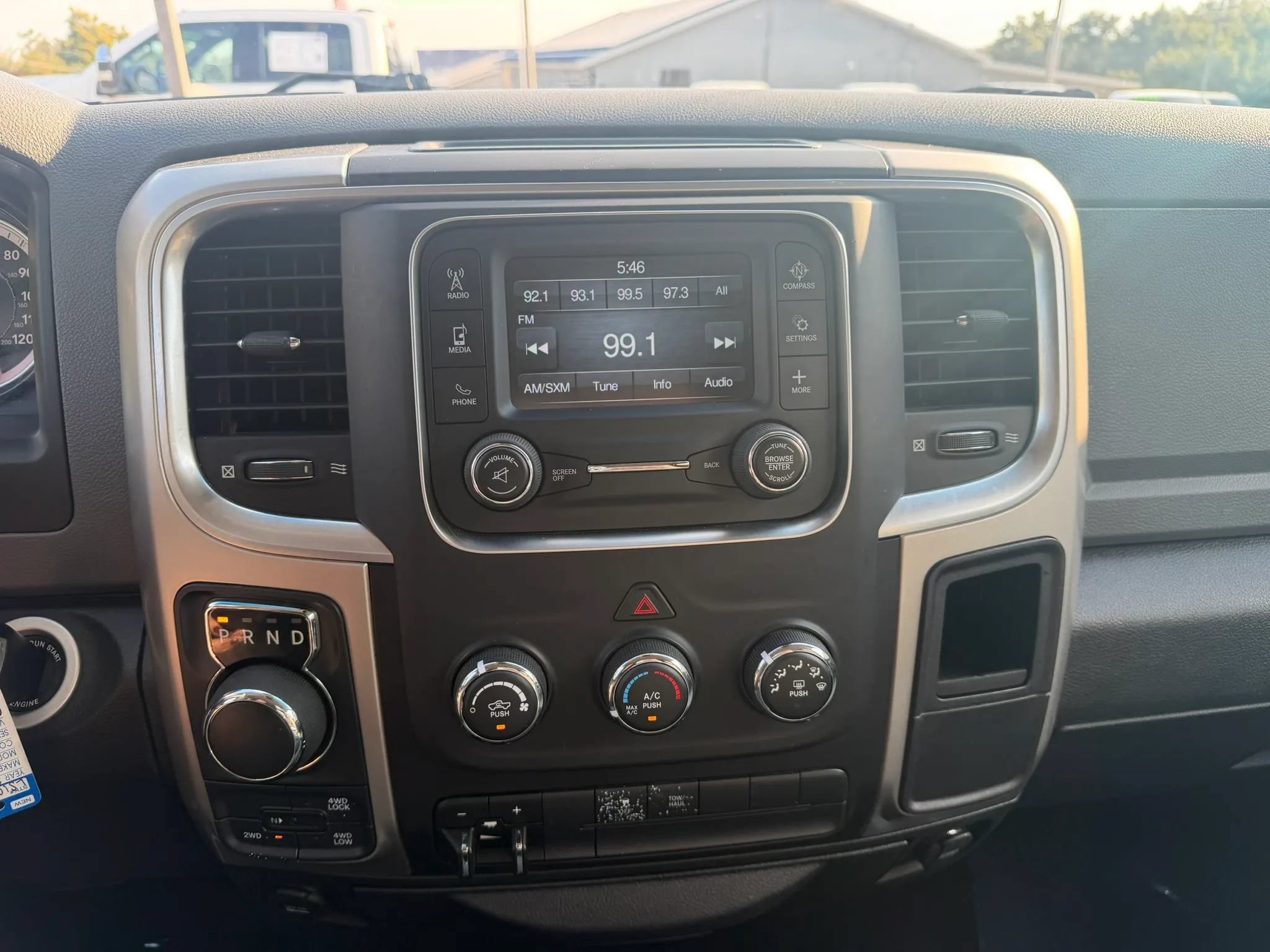 Used 2020 RAM 1500 Classic SLT AWD/4WD image 25