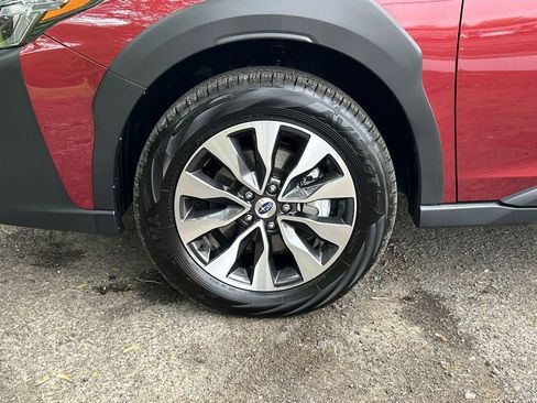 Certified 2025 Subaru Outback Limited AWD/4WD image 10