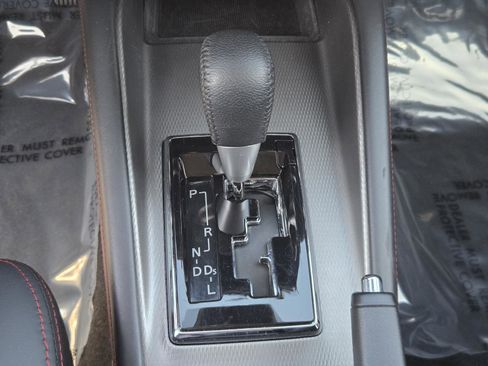 Used 2024 Mitsubishi Outlander Sport SE image 13