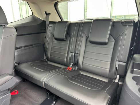 Certified 2024 Volkswagen Atlas SEL AWD/4WD image 26