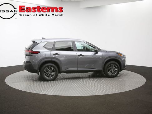Used 2023 Nissan Rogue S image 61