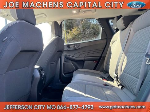 Certified 2022 Ford Escape SE w/ Cold Weather Package image 11