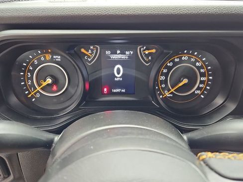 Used 2024 Jeep Gladiator Sport image 19