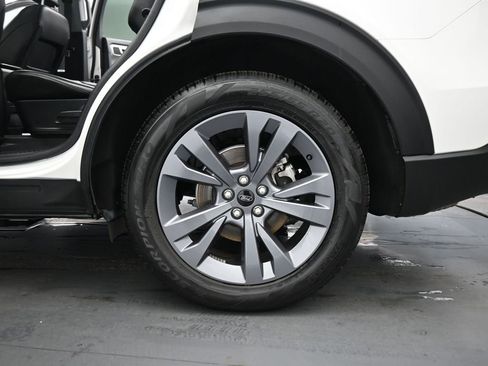 Certified 2023 Ford Explorer XLT w/ Equipment Group 202A image 23