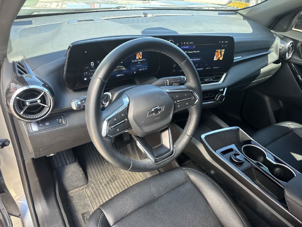 Used 2026 Chevrolet Equinox LT w/ Midnight Edition FWD image 18