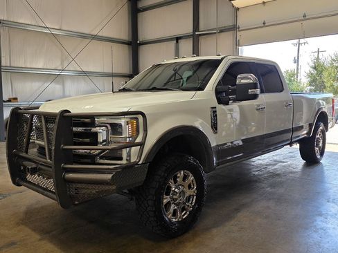 Used 2022 Ford F350 King Ranch w/ King Ranch Ultimate Package AWD/4WD image 1