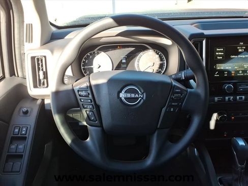 Certified 2026 Nissan Frontier SV w/ Tow Package AWD/4WD image 12