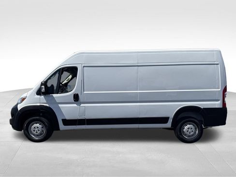 Used 2023 RAM ProMaster 2500 FWD image 6
