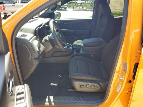 New 2025 Chevrolet Colorado LT image 15