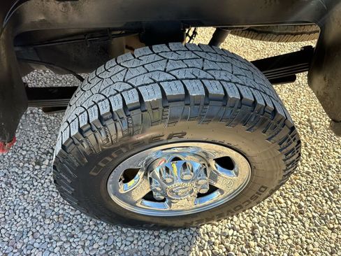 Used 2012 RAM 2500 ST w/ Chrome Appearance Group image 39