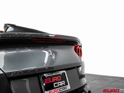 Used 2022 Ferrari 812 GTS image 22