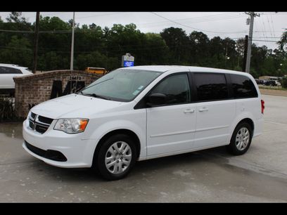 Used 2016 Dodge Grand Caravan SE w/ Quick Order Package 29E SE