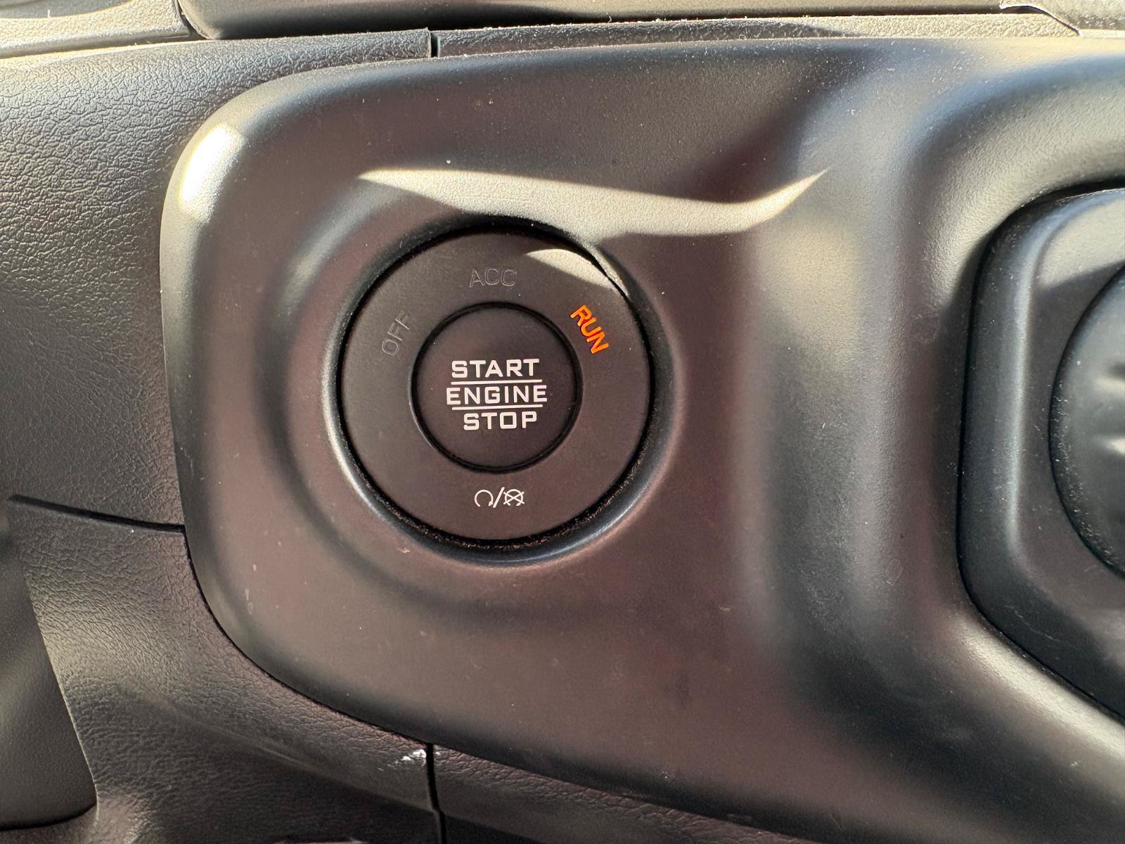 Used 2023 Jeep Wrangler Unlimited Sport AWD/4WD image 30