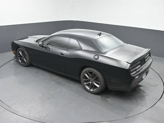 Used 2022 Dodge Challenger R/T RWD image 33