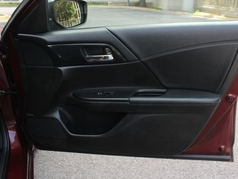 Used 2013 Honda Accord Sport image 26