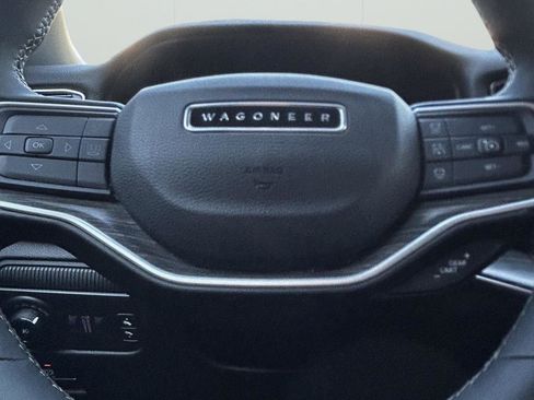 New 2023 Jeep Wagoneer Series III w/ Premium Group I image 28