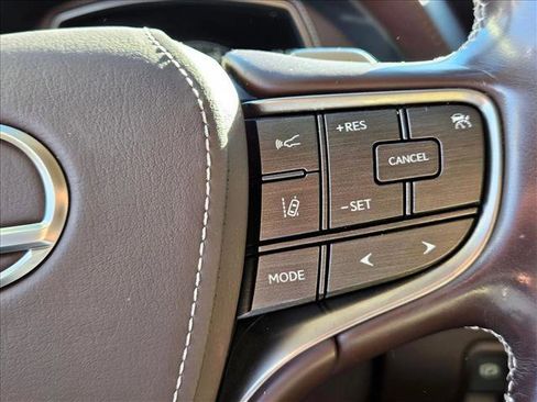 Used 2018 Lexus LS 500 image 12