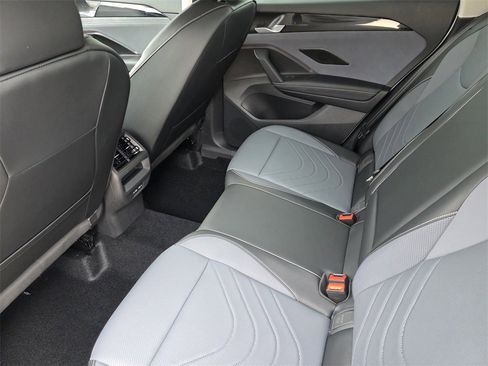 New 2026 Volkswagen Tiguan SE image 19