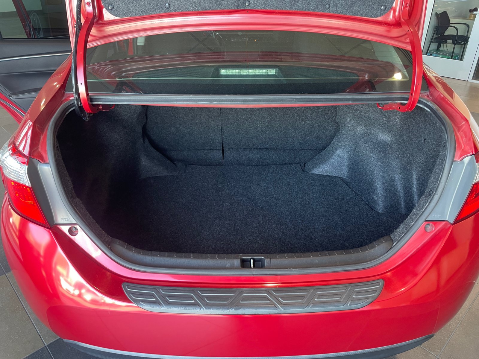 Used 2014 Toyota Corolla S FWD image 32