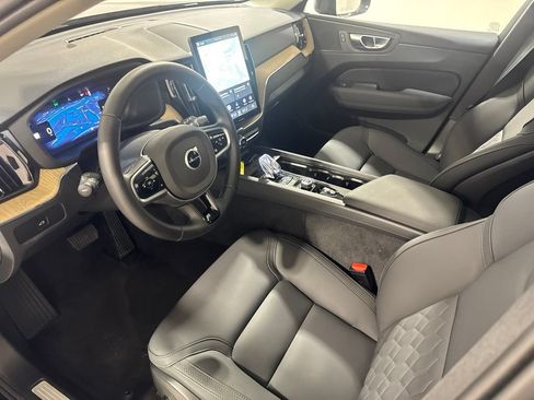Certified 2026 Volvo XC60 B5 Plus AWD/4WD image 18
