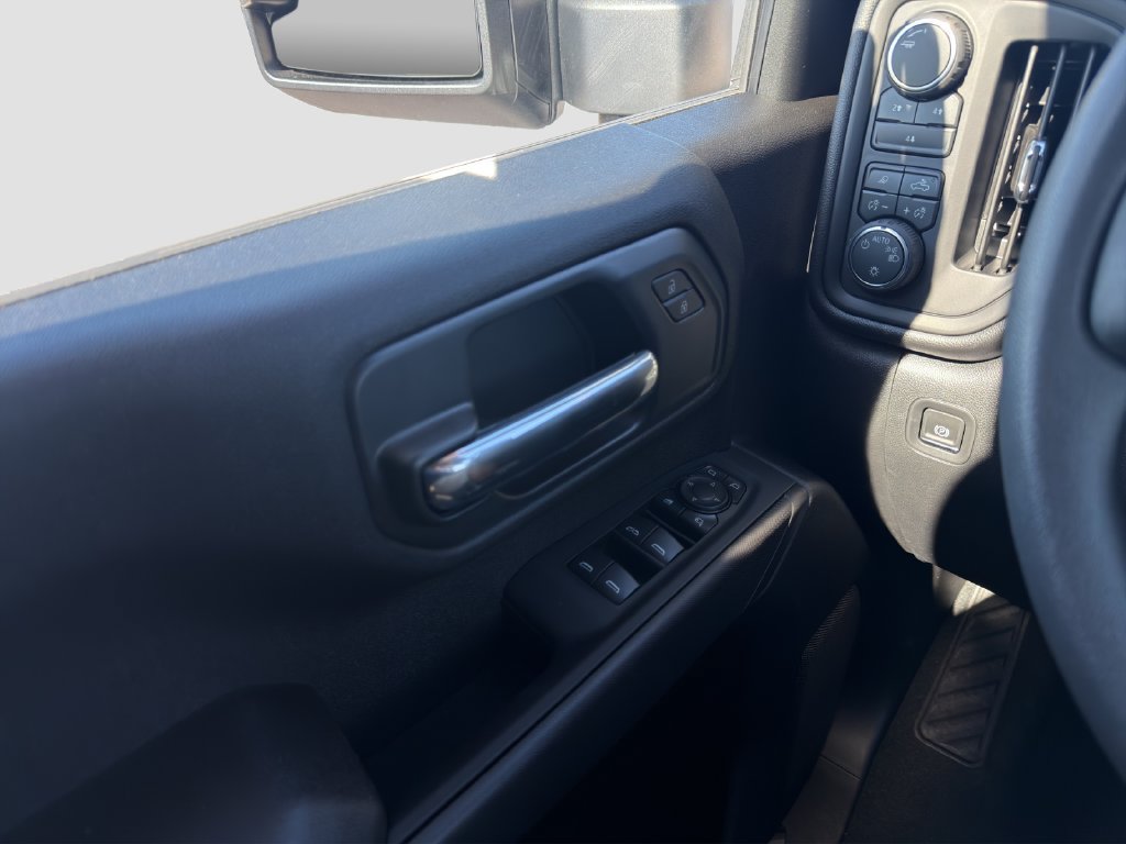 New 2026 Chevrolet Silverado 2500 Custom w/ Custom Value Package AWD/4WD image 29