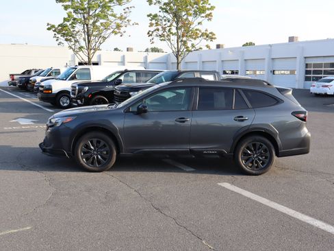 Used 2024 Subaru Outback Onyx Edition XT w/ Tech Package 2 AWD/4WD image 7