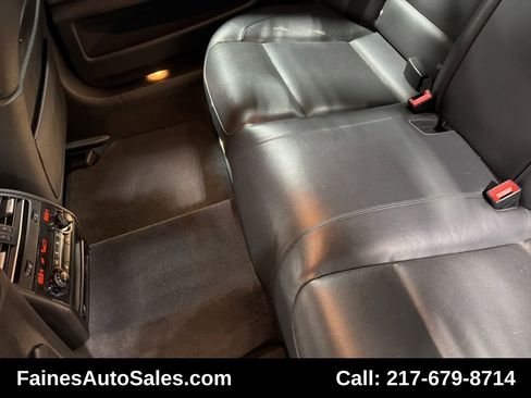 Used 2015 BMW 750Li xDrive image 40