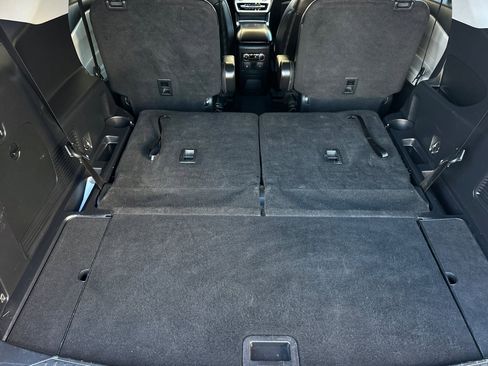 Used 2022 Ford Explorer XLT w/ Equipment Group 202A image 15