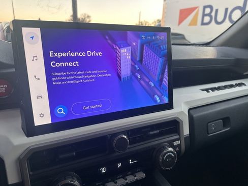 Used 2024 Toyota Tacoma TRD Off-Road image 7