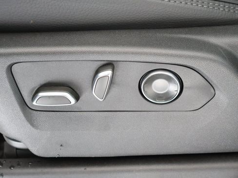 New 2025 GMC Sierra 2500 Denali w/ Denali Reserve Package image 15