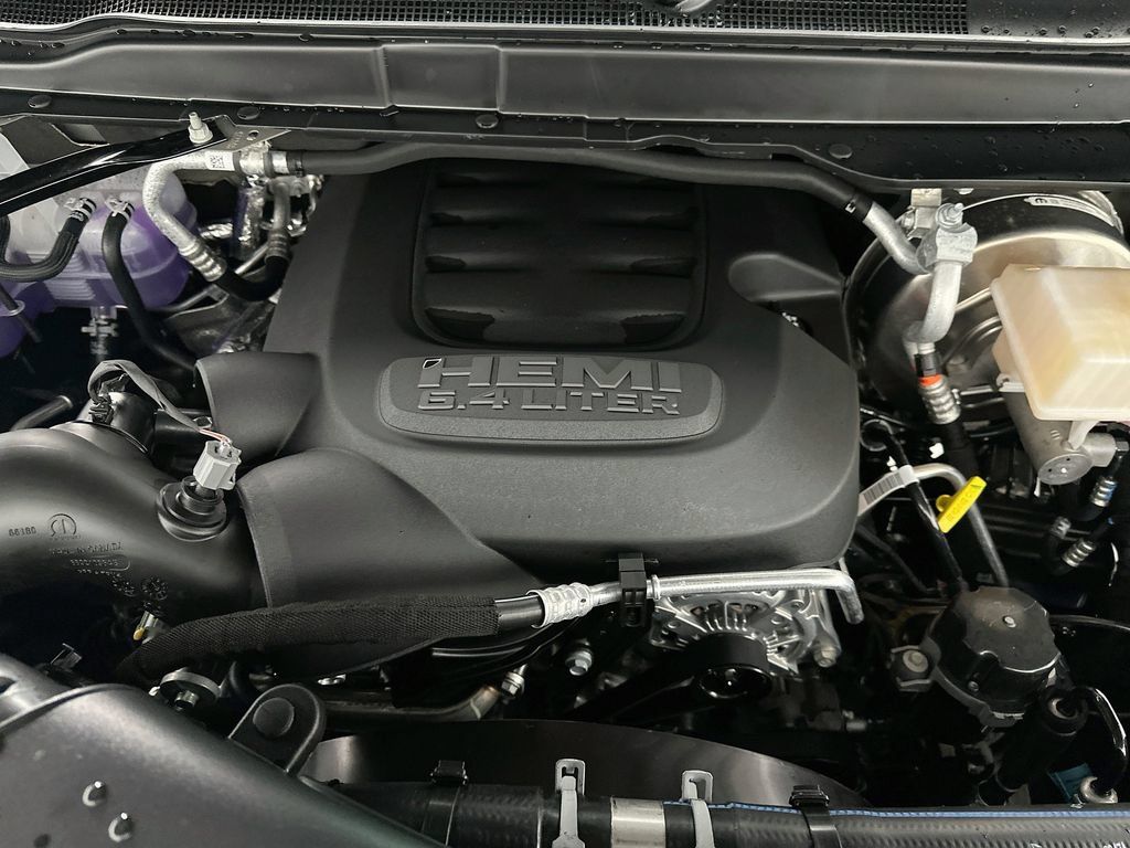New 2027 RAM 2500 Tradesman AWD/4WD image 18