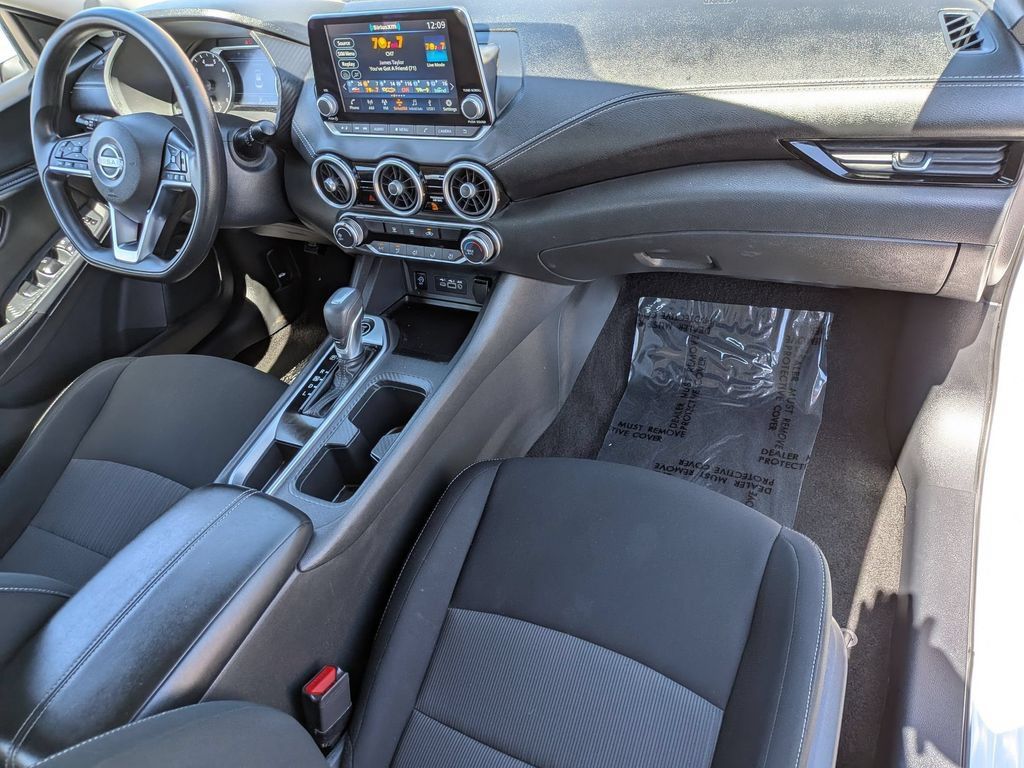 Used 2025 Nissan Sentra SV FWD image 31