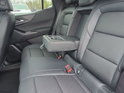 New 2026 Chevrolet Equinox LT w/ Convenience Package II image 11