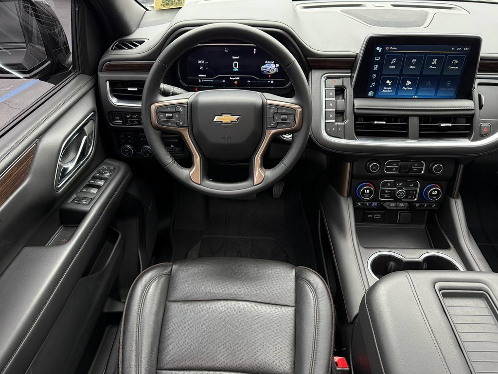 Used 2024 Chevrolet Suburban High Country AWD/4WD image 21