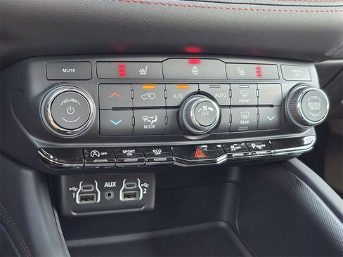 New 2026 Dodge Durango GT w/ Blacktop Package image 13