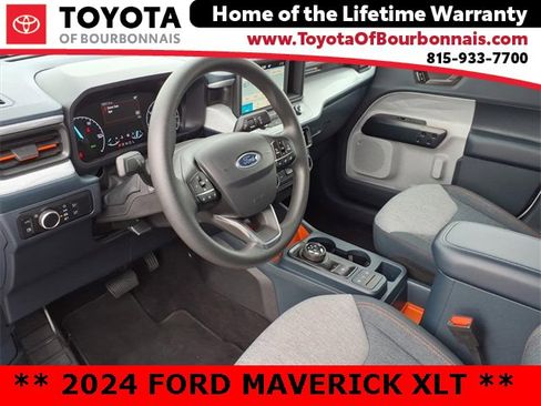 Used 2024 Ford Maverick XLT image 11