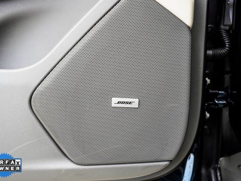 Used 2025 Cadillac XT6 Premium Luxury image 36