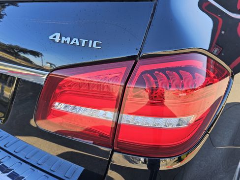 Used 2019 Mercedes-Benz GLS 450 4MATIC w/ Premium 1 Package image 9