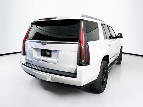 Used 2017 Cadillac Escalade Luxury RWD image 9