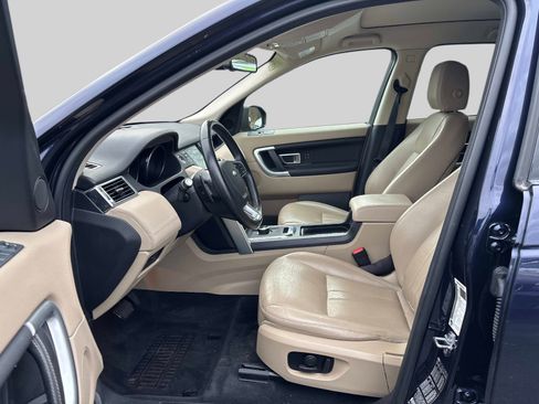 Used 2019 Land Rover Discovery Sport HSE image 12