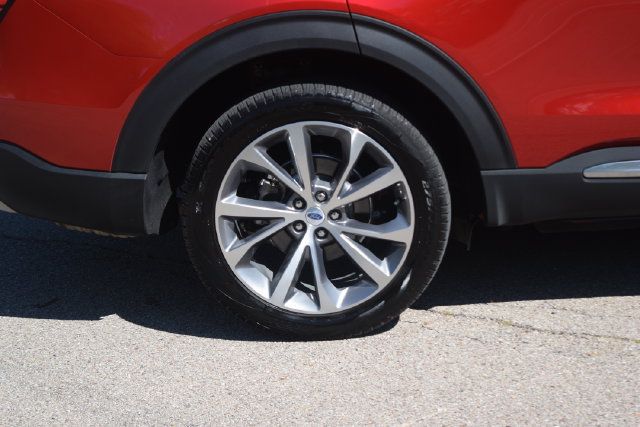 Used 2025 Ford Explorer Platinum w/ Ultimate Package AWD/4WD image 32